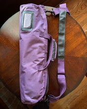 20 piece Mercer “Genesis” knife set with knife bag